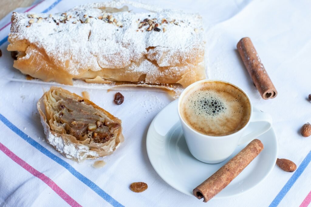 Foodtour - alexandra-torro--gddT6NFYGg-unsplash